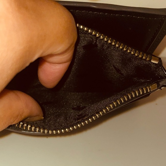 Kate Spade small zip around wallet. Black and white trim. - Picture 12 of 13